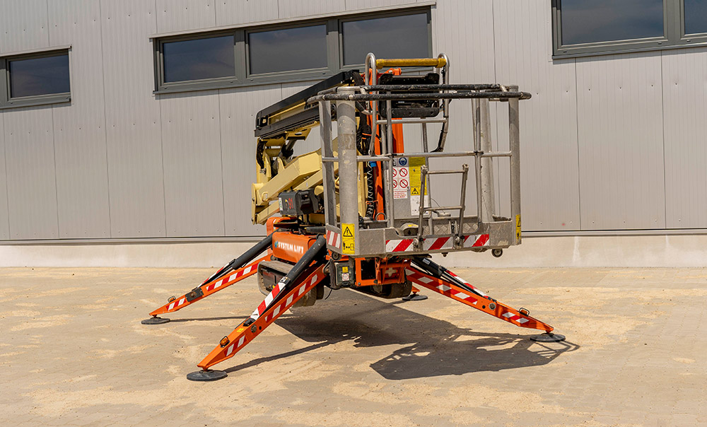 SYSTEM LIFT Raupen-Arbeitsbühne zum Mieten